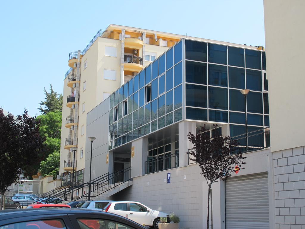 Studio Centar Τρέμπινιε Εξωτερικό φωτογραφία